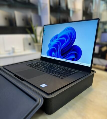 Dell Precision 5530 intel core i7 8th generation 32gb Ram 512gb/1Tb SSD 2.6Ghz Nvidia Quadro P1000 4Gb dedicated backlit keyboard FHD screen display