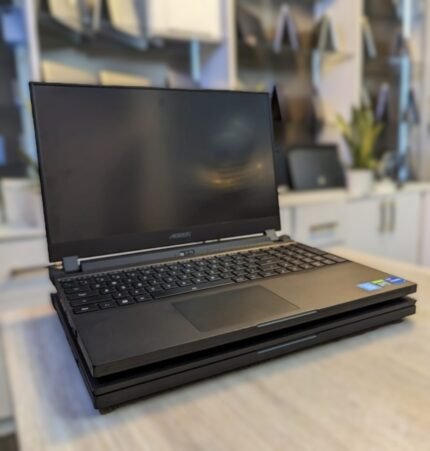 GIGABYTE AORUS 5 intel core i7 12th Generation 512gb ssd 16gb ram 2.8Ghz FHD screen display Nvidia RTX 3070 8gb dedicated Graphics 240Hz Refresh rate